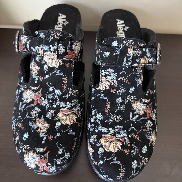 Alegria velvet floral clogs-size 10 - Picture 5 of 5
